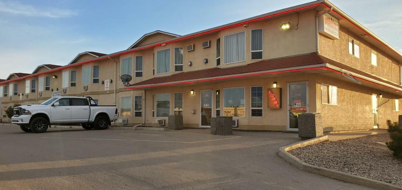 Western Budget Motel Cold Lake Exterior photo